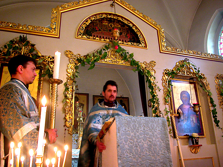 Gospel reading during Orthodox worship